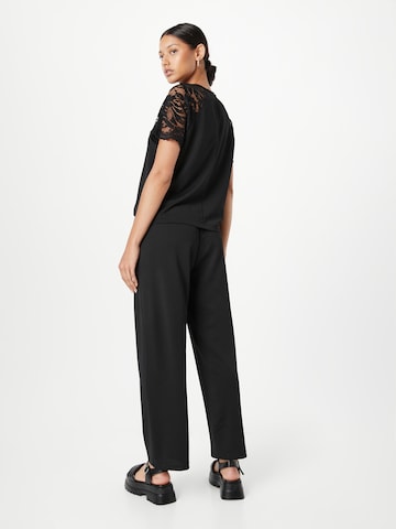 Tuta jumpsuit 'Siham' di Soyaconcept in nero