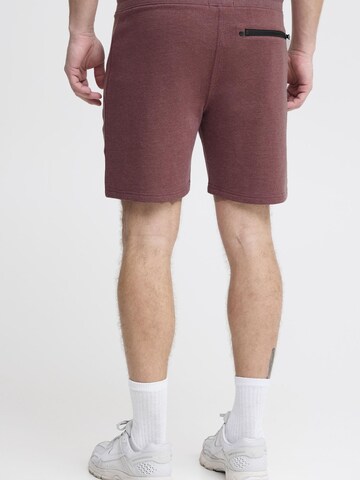 !Solid Regular Trousers 'Taras' in Red