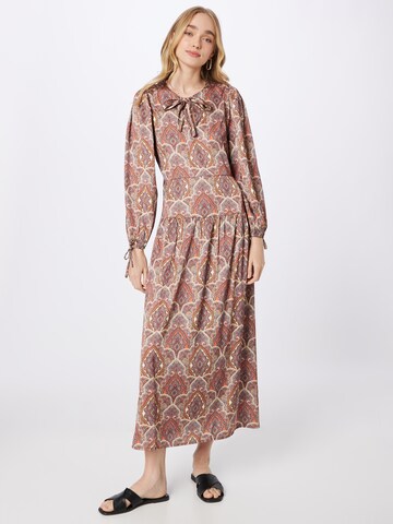 Robe Dorothy Perkins en marron : devant