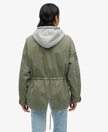Superdry Tussenjas in Groen