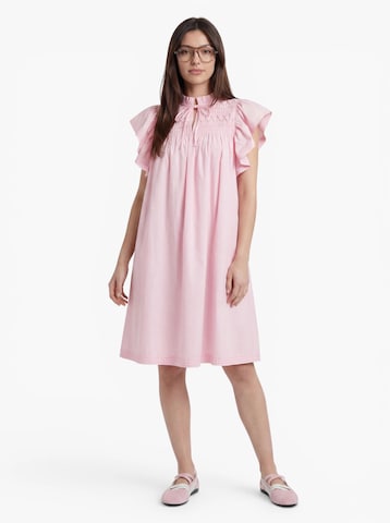 Rochie 'YASLura' de la YAS pe roz
