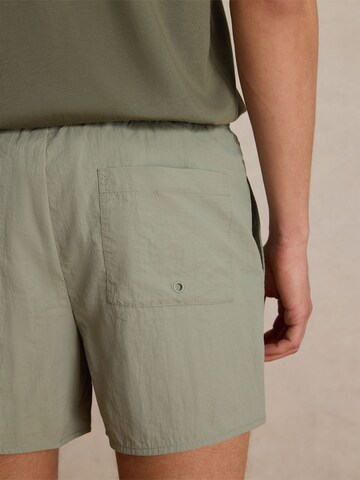 regular Pantaloncini da bagno 'Yigit' di DAN FOX APPAREL in verde