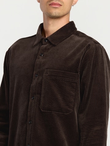 Coupe regular Chemise 'FOSTERED' Volcom en marron