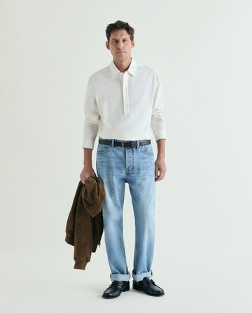 Coupe regular Chemise ' ' Scalpers en blanc : devant