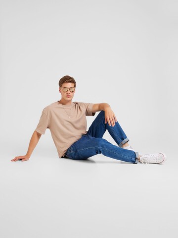 Tricou de la TOPMAN pe maro