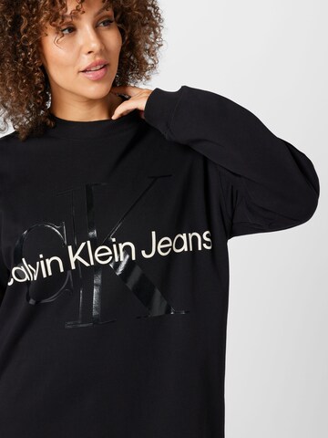 Calvin Klein Jeans Curve Kleid in Schwarz
