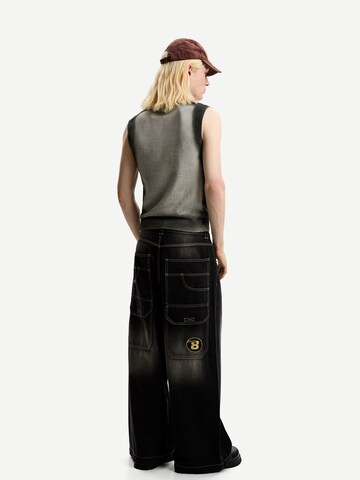 T-Shirt Bershka en noir