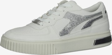 LA STRADA Sneakers in White: front