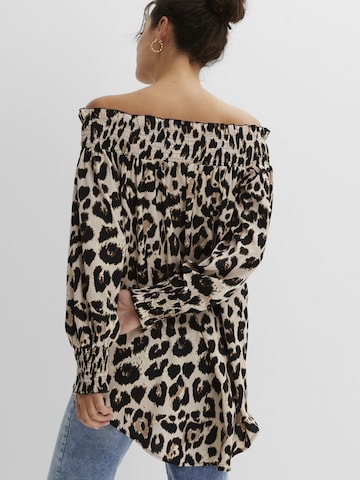 Camicia da donna di bonprix in beige
