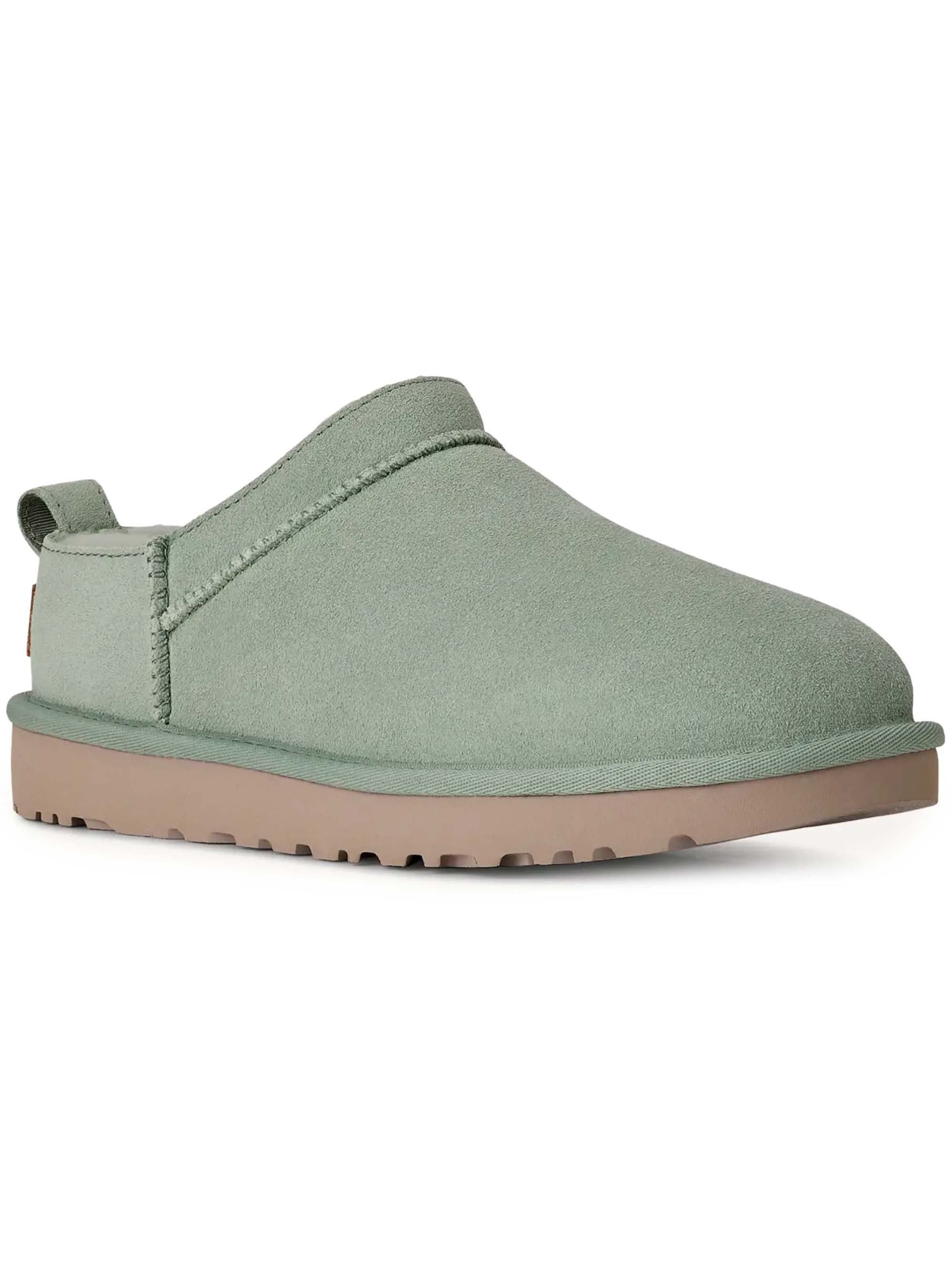 Chaussure basse 'Classic Micro' UGG en vert : devant