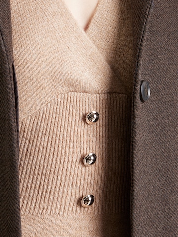 ABOUT YOU Gebreide jurk 'Wren' in Beige