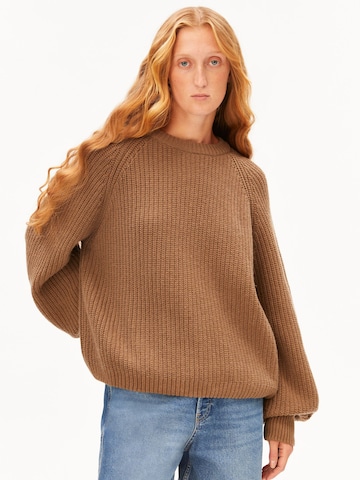ARMEDANGELS Pullover 'KAAGI' in Braun: Vorderseite