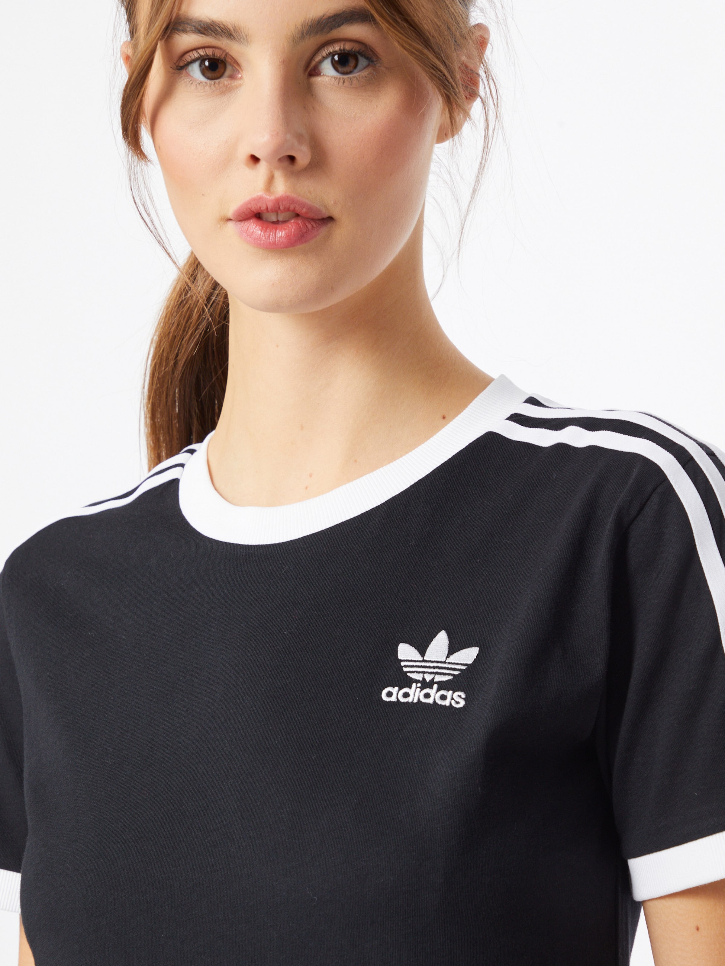 Frauen Shirts & Tops ADIDAS ORIGINALS T-Shirt in Schwarz - QF15228