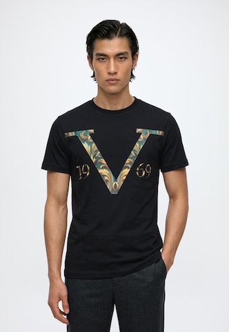19V69 ITALIA T-shirt 'Rafael V Baroque' i svart: framsida