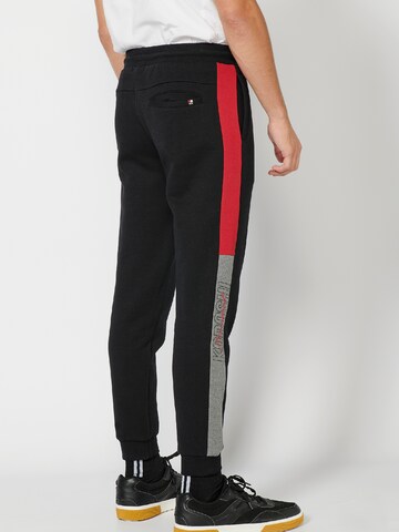 KOROSHI Regular Trousers in Black