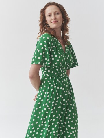TATUUM - Vestido camisero 'Naela' en verde