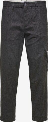 SELECTED HOMME Regular Pleat-Front Pants in Black: front