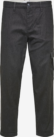 SELECTED HOMME tavaline Voltidega püksid, värv must: eest vaates