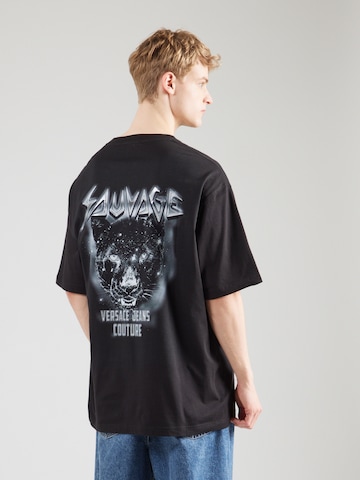 Versace Jeans Couture Футболка 'SAUVAGE-PANTHER' в Черный