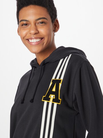 ADIDAS ORIGINALS Sweatshirt 'Small Logo' in Black