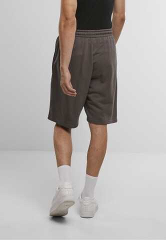 regular Pantaloni sportivi 'Buzzer' di Ecko Unlimited in grigio