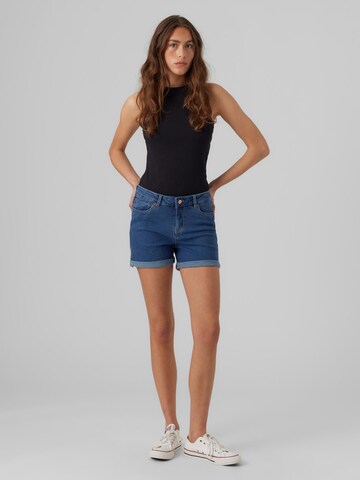 VERO MODA Slimfit Shorts 'LUNA' in Blau