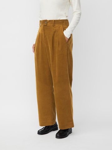 Loosefit Pantalon à pince 'MaPerli' Masai en vert : devant