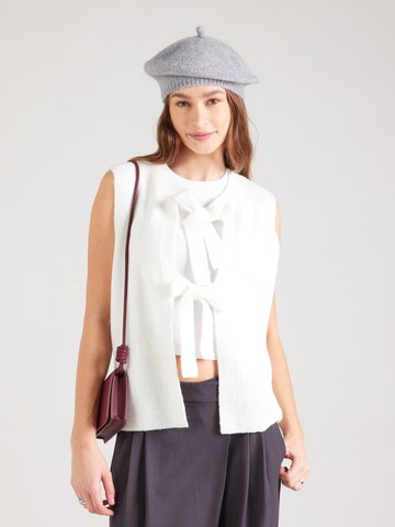 PIECES Gebreide bodywarmer in Wit: voorkant