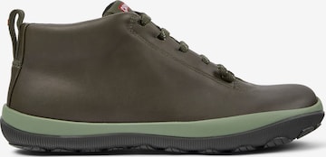 Stivaletto stringato 'Peu Pista' di CAMPER in verde