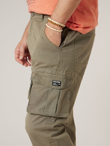 Regular Pantalon cargo ' KENAI ' Deeluxe en vert