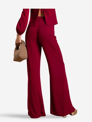 THE-ARE Wide leg Trousers in Red