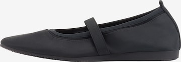 VAGABOND SHOEMAKERSOtvorene balerinke 'Hillary' - crna boja: prednji dio