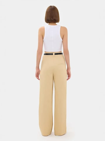 Hiccup Wide Leg Hose in Beige