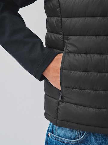 Next Vest in Black