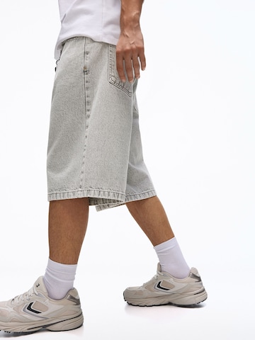 Baggy Jean Bershka en gris