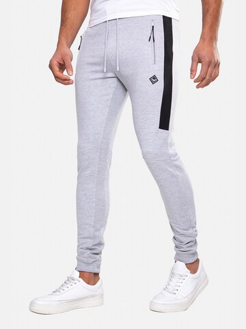 Threadbare Tapered Pants 'Dwayne' in Grey: front