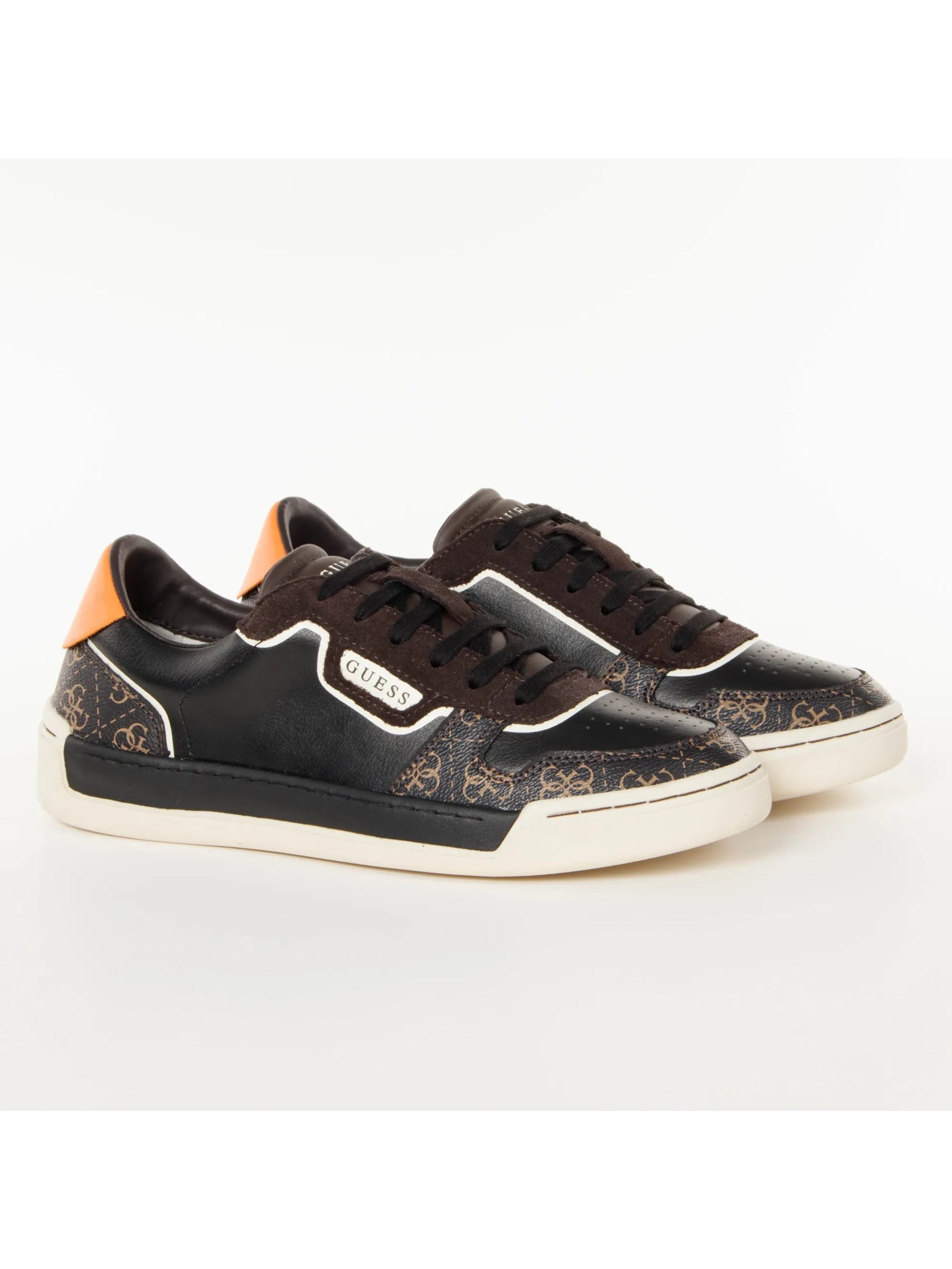 GUESS - Zapatos con cordón 'Essentials' en negro