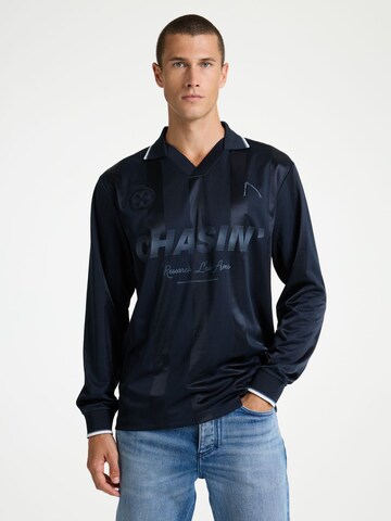 CHASIN' Shirt 'Legend' in Blue: front