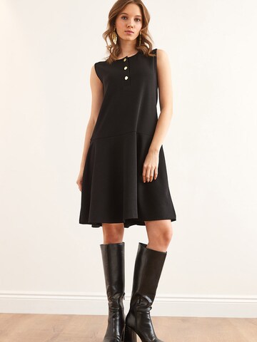 olalook Платье в Черный