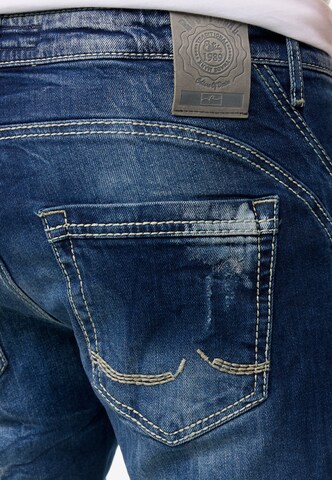 Rusty Neal Regular Jeans 'YAMATO' in Blauw