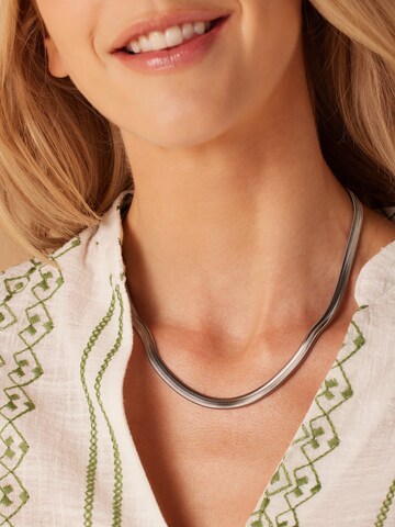 Lucardi Necklace in Silver: front