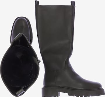 Monki Dress Boots in 40 in Green: front