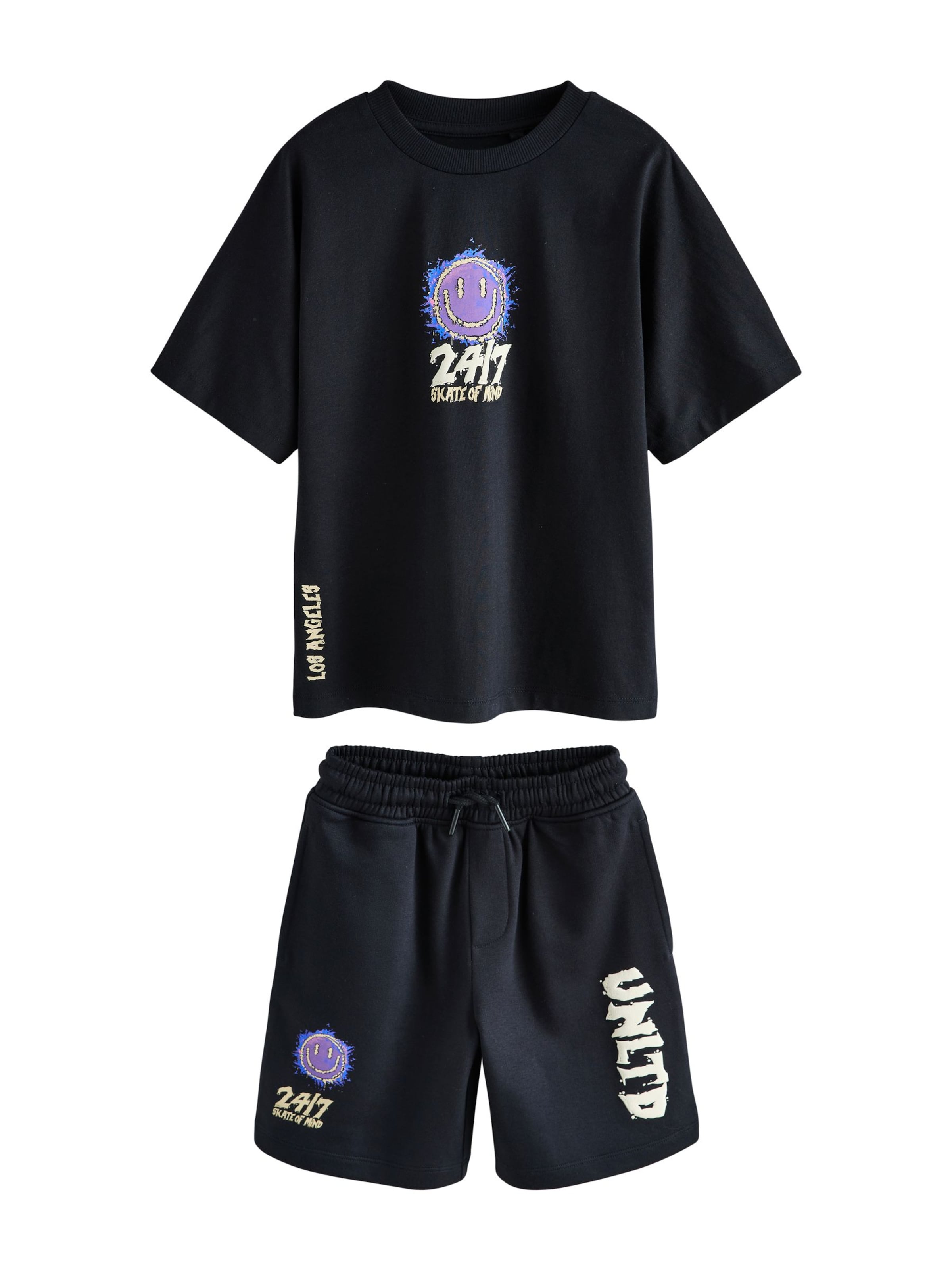 Next Setti värissä musta: etupuoli