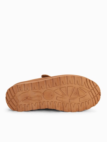 Chaussure basse 'SILOE' Island Boot en marron