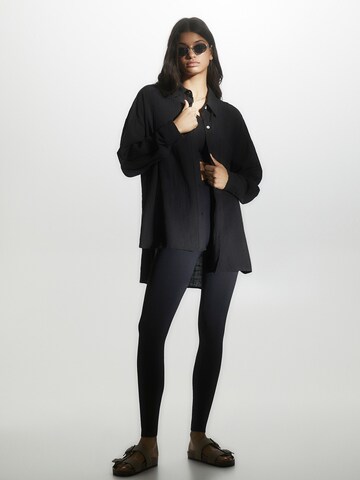 Pull&Bear Blouse in Zwart: voorkant