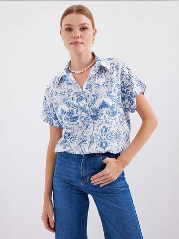 Bigdart Blouse in Blue