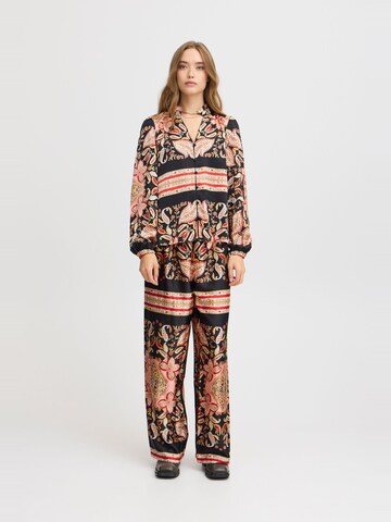 Wide leg Pantaloni ' BRIGITTE  ' di ICHI in colori misti