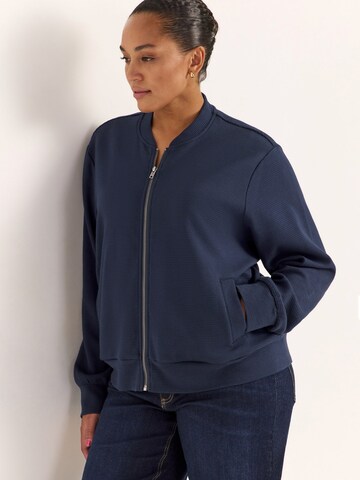 Cellbes of Sweden Sweatjacke in Blau: Vorderseite