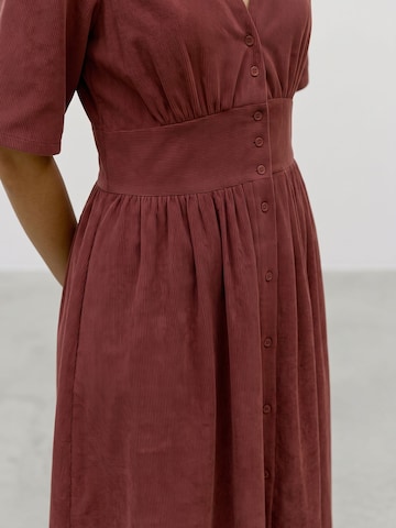 VERO MODA - Vestido 'VILJA' en marrón