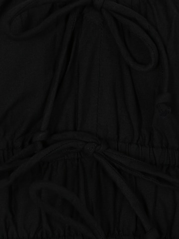 Cotton On Petite Šaty 'Peyton' – černá